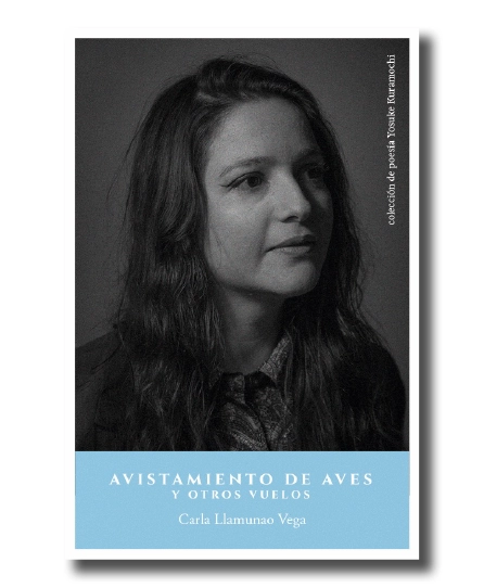 portada con imagen de la autora del libro Avistamiento de aves y otros vuelos